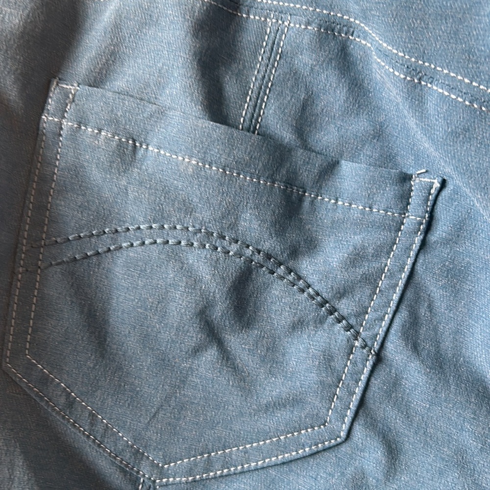 Kuhl size 8 shorts - Picture 4 of 5